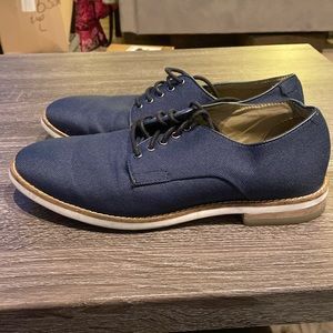 Calvin Klein Men’s Size 7 Shoes
